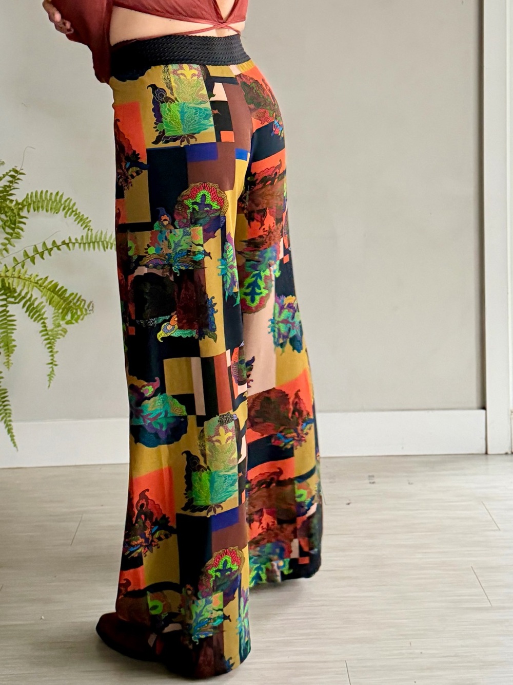 Save The Queen Patchwork Floral Wide-Leg Pants in Multi Colors - Picture 4 of 12